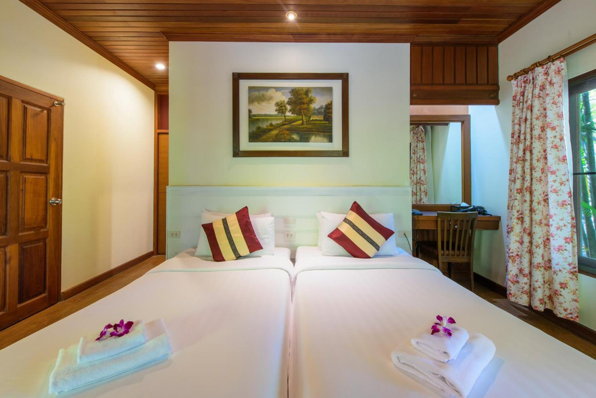 Baan Grood Arcadia & सहारा Ban Krut (Prachuap Khiri Khan)