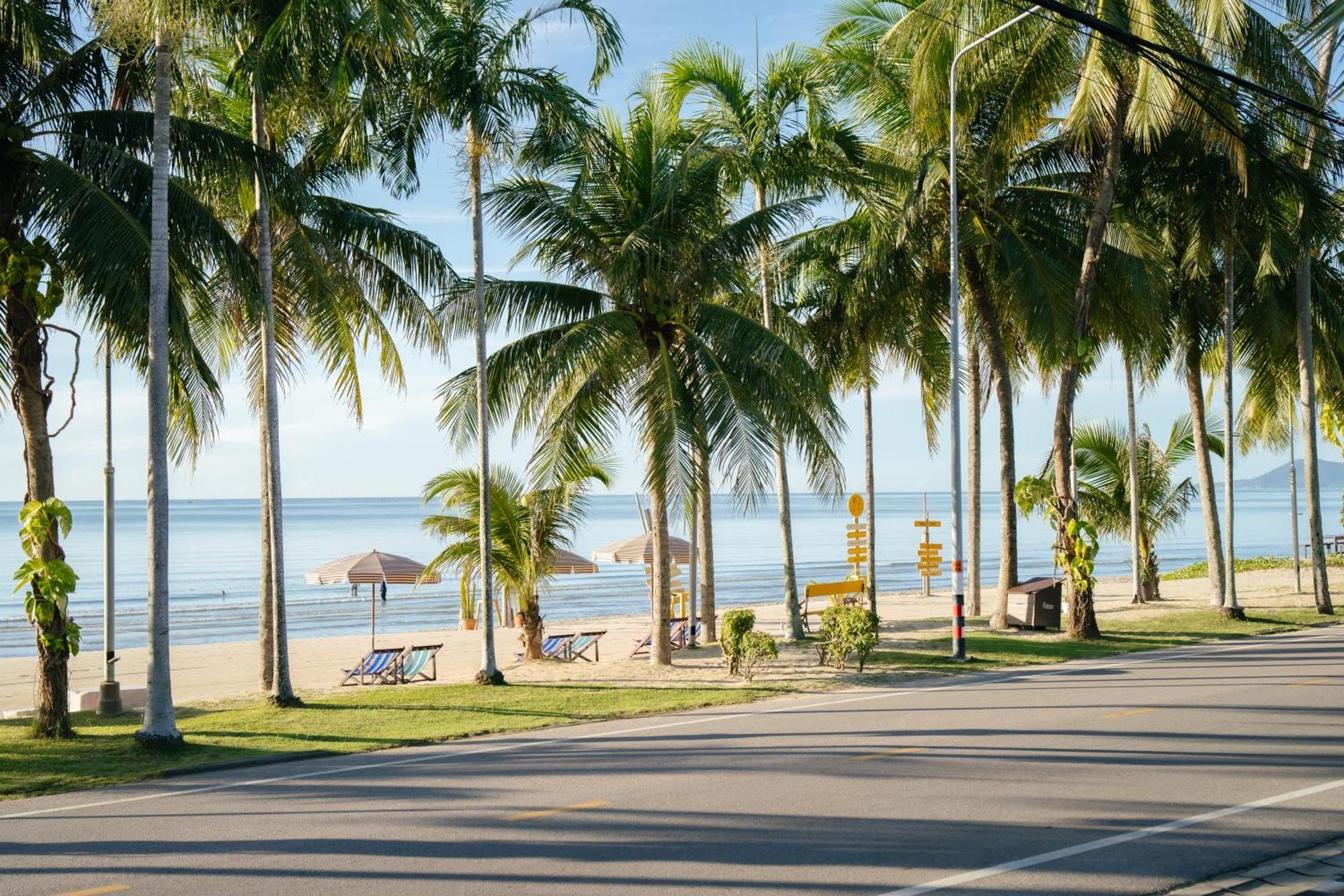 सहारा Baan Grood Arcadia & Ban Krut (Prachuap Khiri Khan)